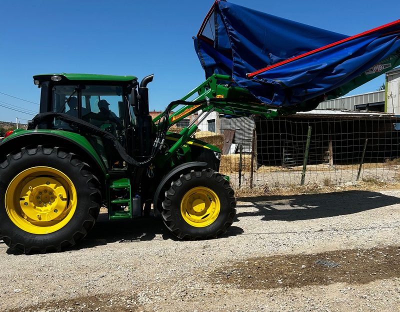 Paraguas Tractor Viveros de Olivos Roviplanta